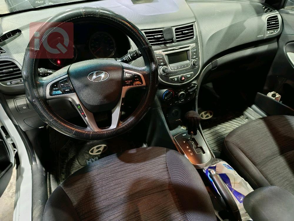 هیوندای ئەکسنت